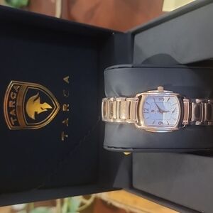 NWT LADIES LUXURY ROSE GOLD TARGA WATCH